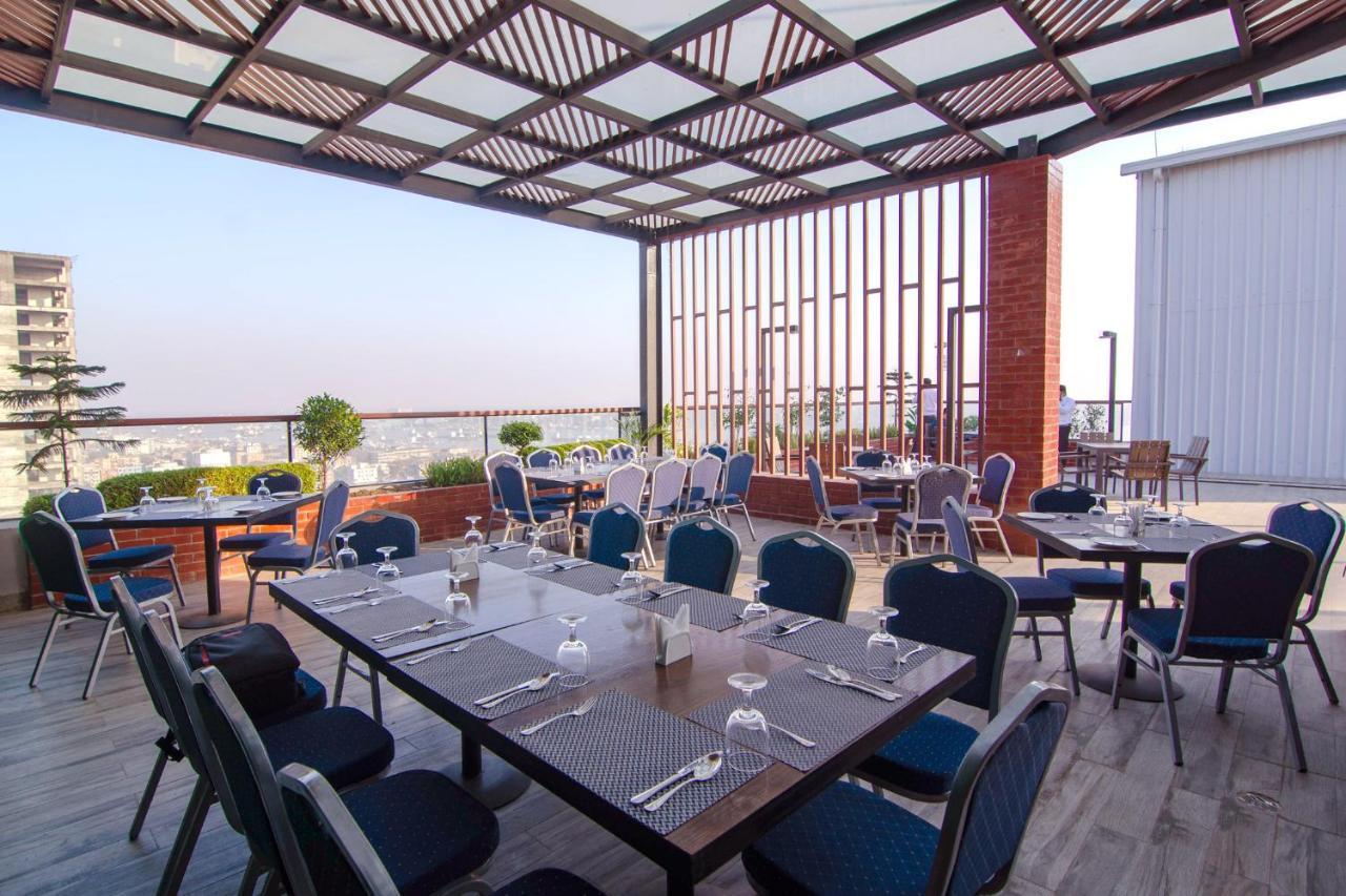 Best Western Sks Chattogram Chittagong Dış mekan fotoğraf
