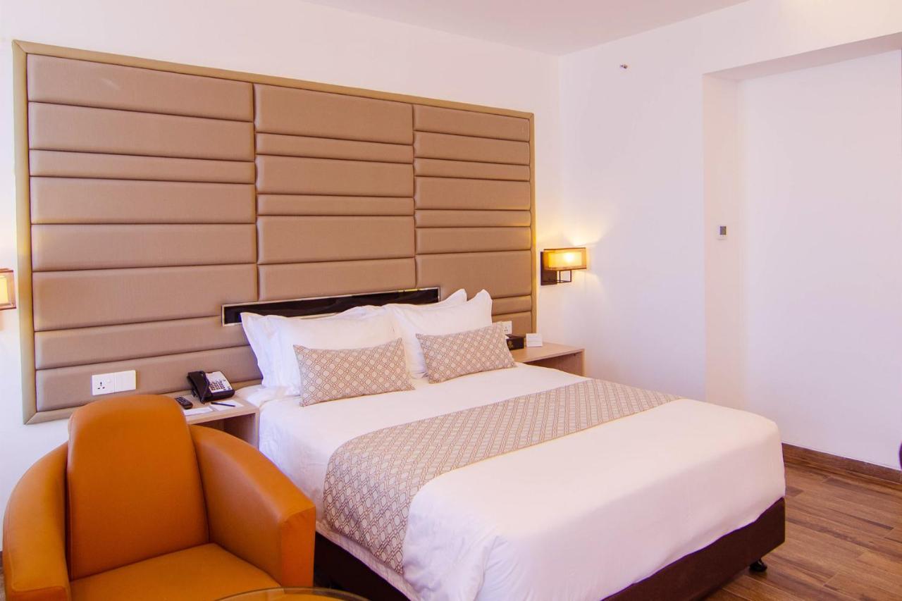 Best Western Sks Chattogram Chittagong Dış mekan fotoğraf