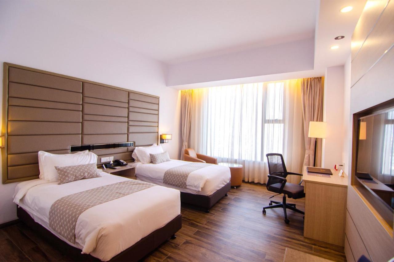 Best Western Sks Chattogram Chittagong Dış mekan fotoğraf