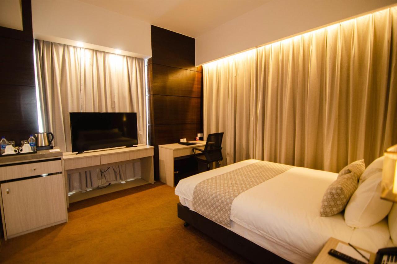 Best Western Sks Chattogram Chittagong Dış mekan fotoğraf