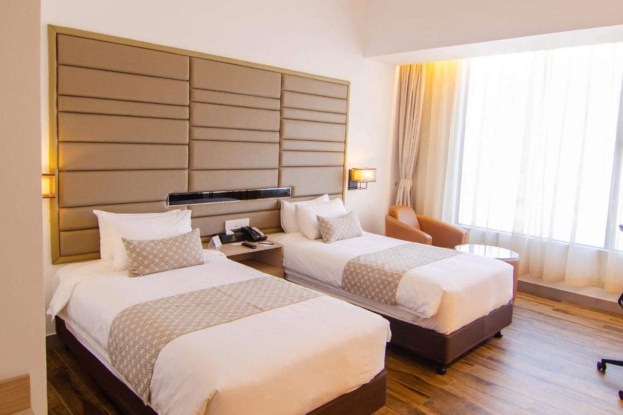 Best Western Sks Chattogram Chittagong Dış mekan fotoğraf