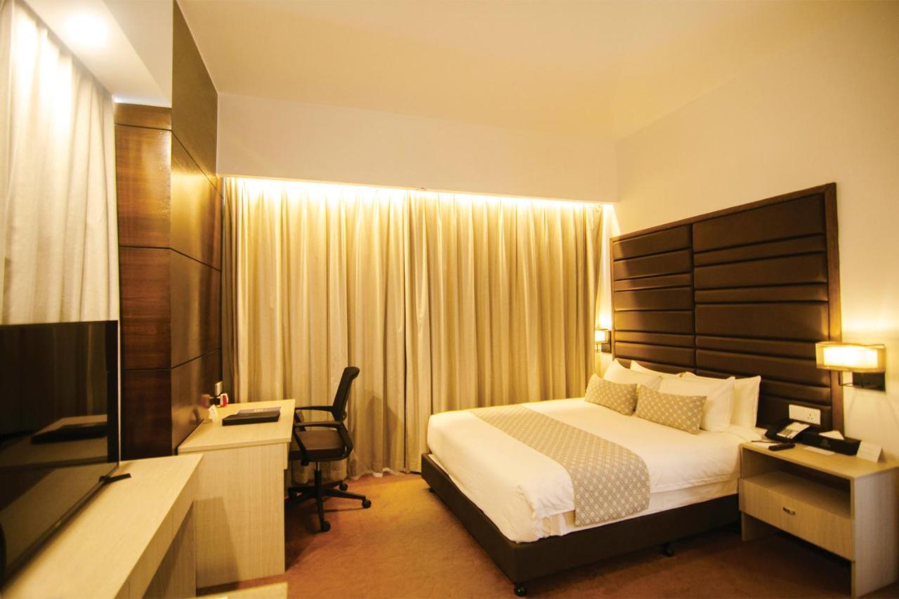 Best Western Sks Chattogram Chittagong Dış mekan fotoğraf